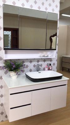 Phòng tắm tùy chỉnh màu trắng Vanity tủ / đơn vị lưu vực đơn gắn tường